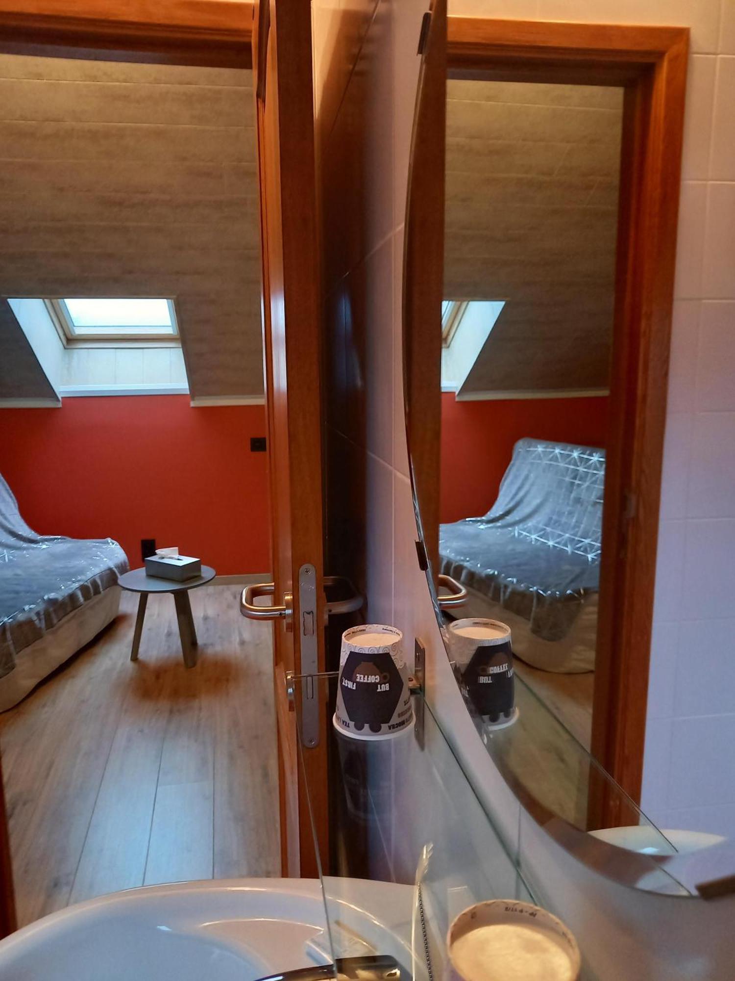 Chanteloup, Maison D'Hotes - Halleux Halleux  Стая снимка